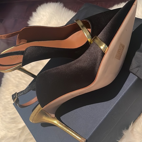 Authentic Malone Souliers gold and black heel - Picture 2 of 5